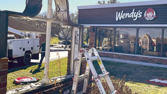 Lexington Wendy’s Closes