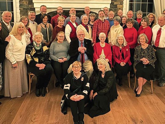 Effinger Ruritans Install Officers, Present Awards