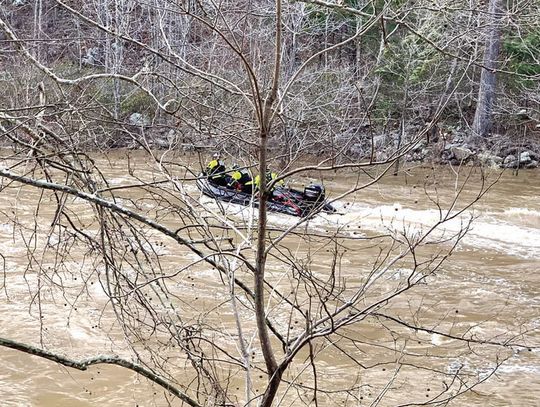 First Responders Rescue Kayaker In Goshen Pass