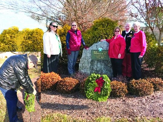 Glasgow Garden Club Observes Wreaths Across America Day