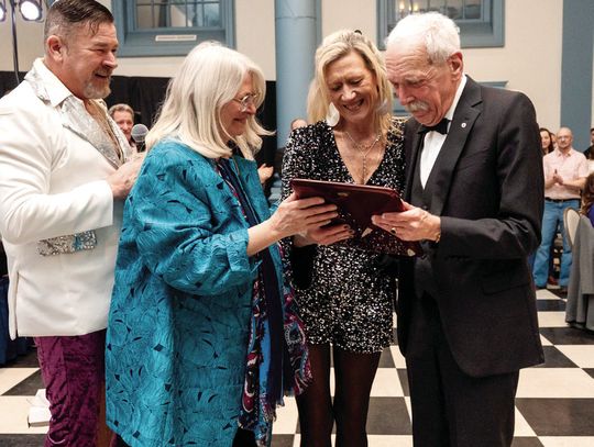 Harwood Receives Chamber Honor