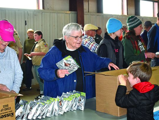 Helping Others At Christmas