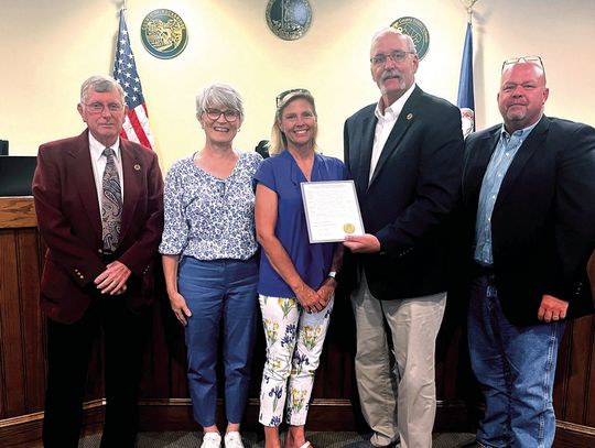 Hennis Saluted By Supervisors