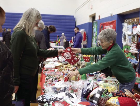 Holiday Market At RCHS