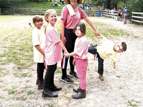 Hoofbeats Seeks Volunteers For Fall