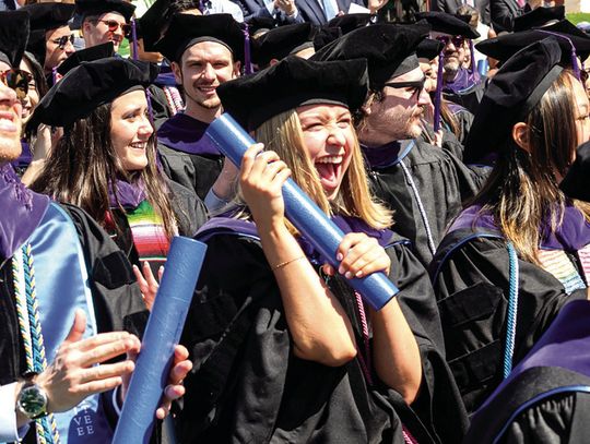Murchison Offers His Hopes For Graduates