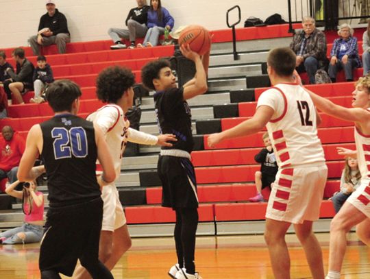 Parry McCluer Boys Split First Two