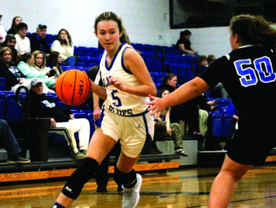 PM Girls Fall In Opener