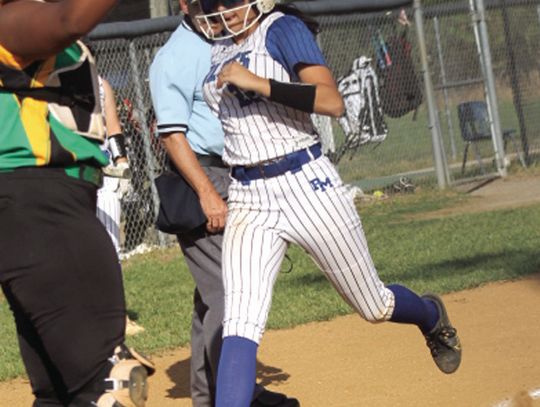 PM Softball Goes 1-2