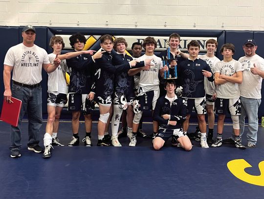 PM Wrestlers Go 5-0 In Franklin