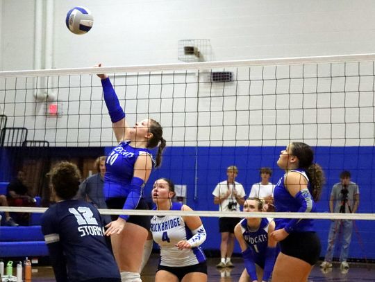 RC Netters Defeat Staunton, 3-0