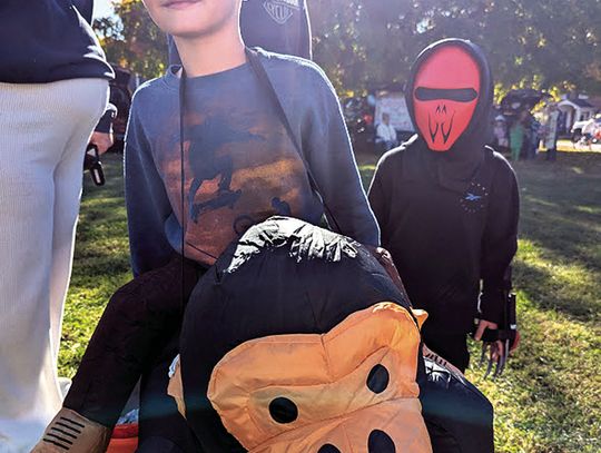 Trunk-Or-Treating In BV