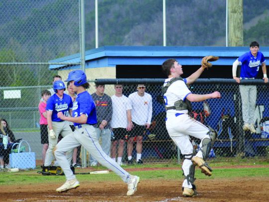 Wildcats Wallop Blues, 18-3