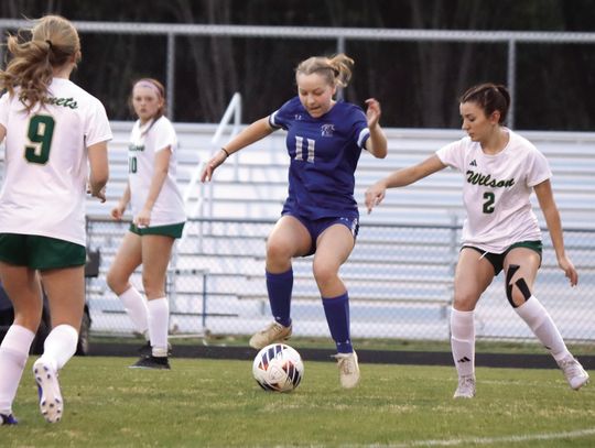 WM Shuts Out RC Girls, 6-0