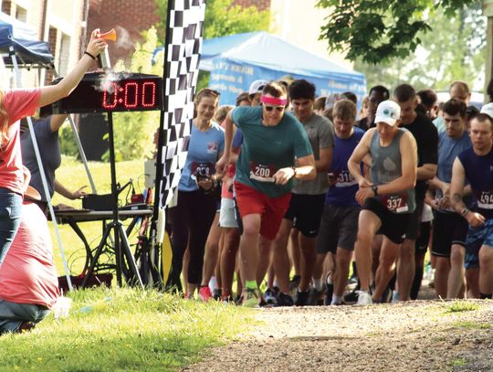 Woods Creek Run Benefits Local Youths