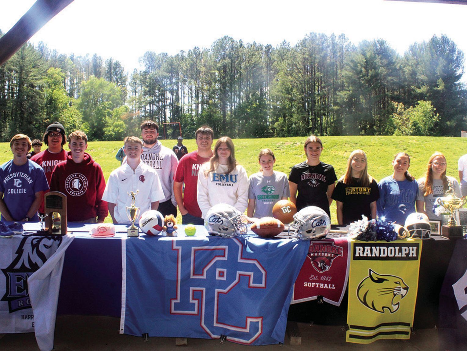 Signu Letters Twelve Wildcats Sign Letters