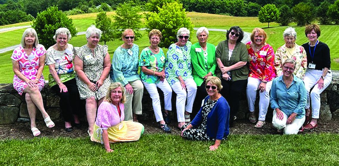 NB Garden Club Gathers For Picnic, Show