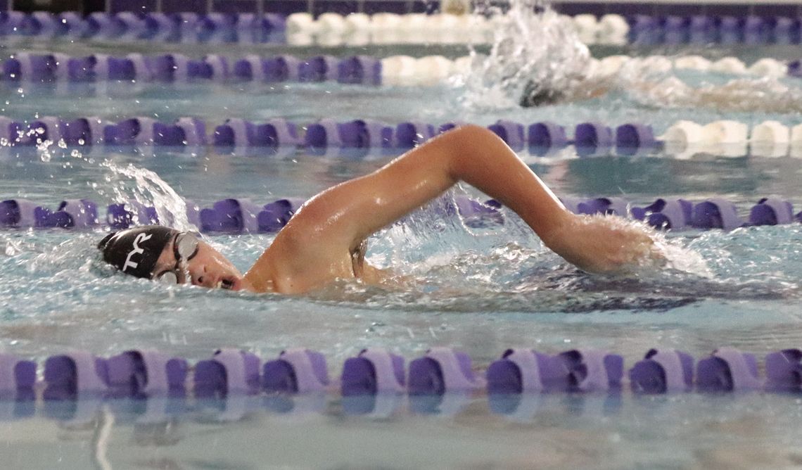 RC Swimmers Split District Duals