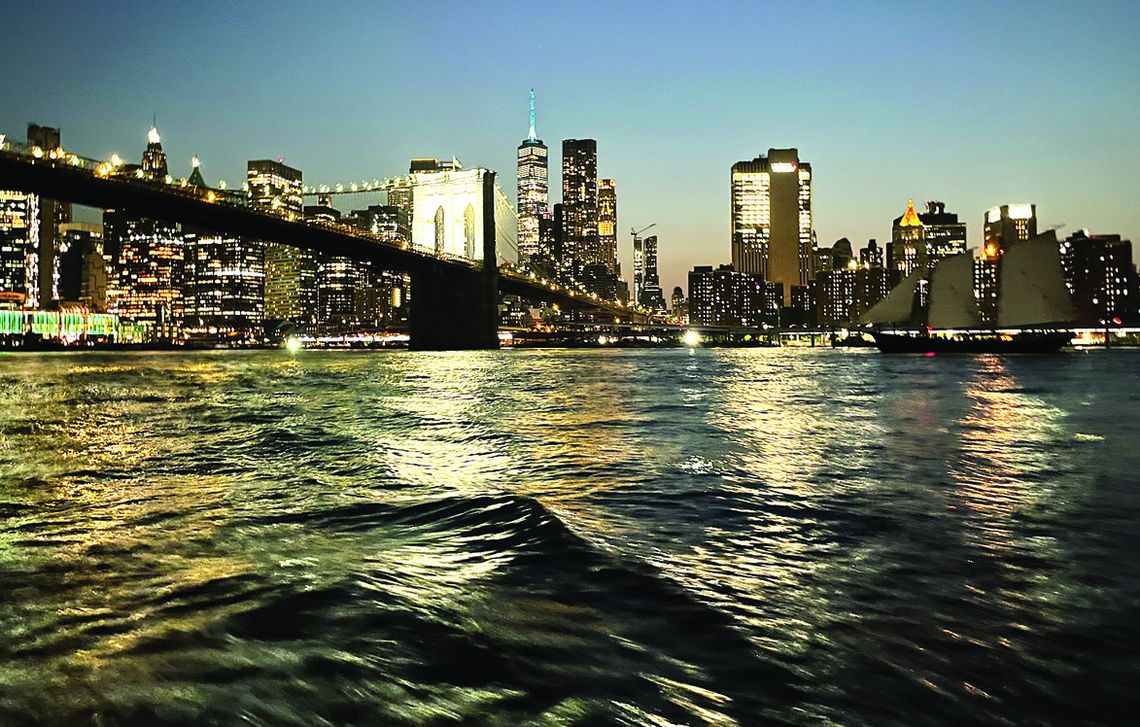 Tight Quarters, ‘Breathtaking’ Sights Tight Quarters, ‘Breathtaking’ Sights