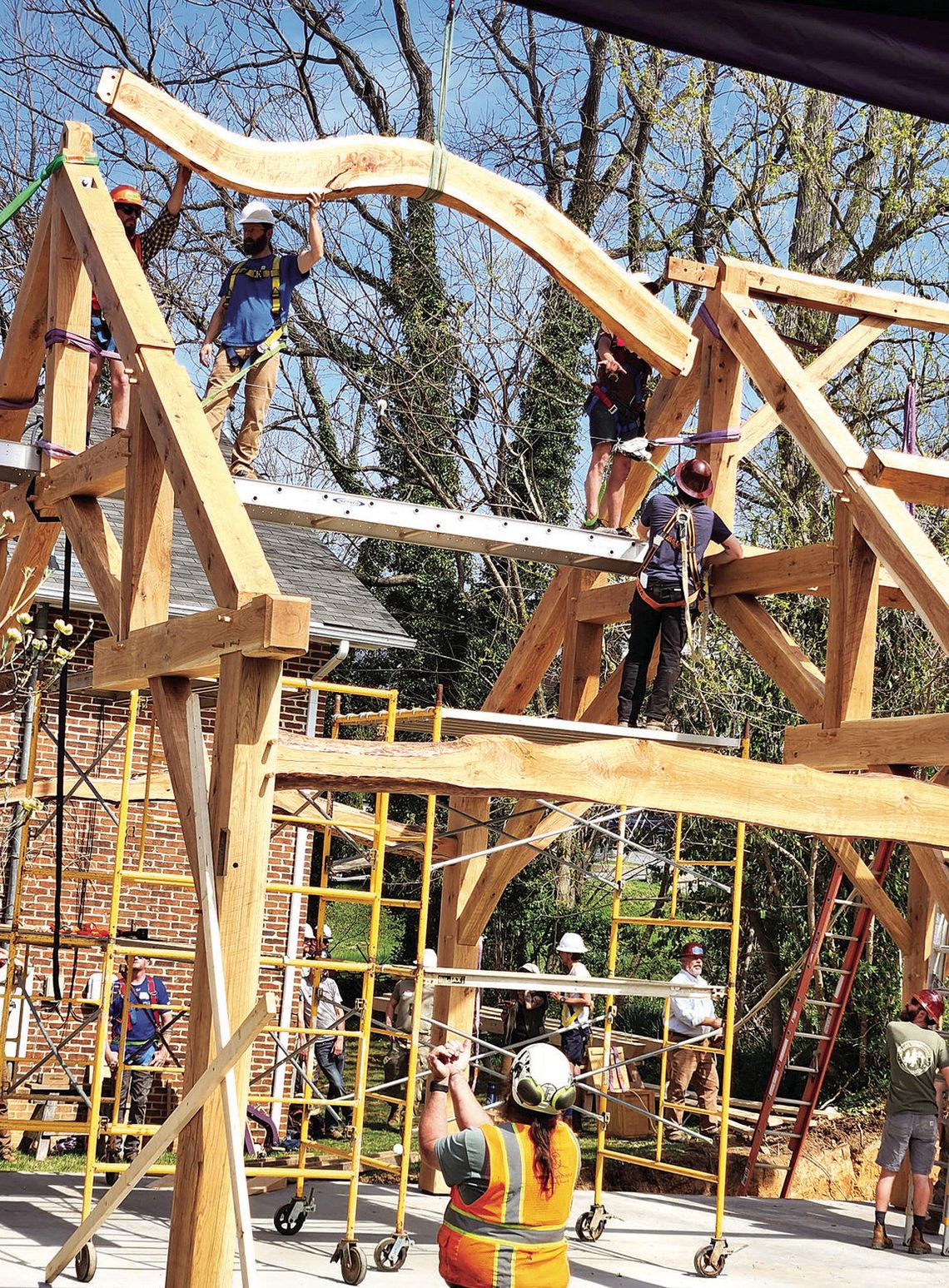 Timber Framers Come Together For Project Horizon