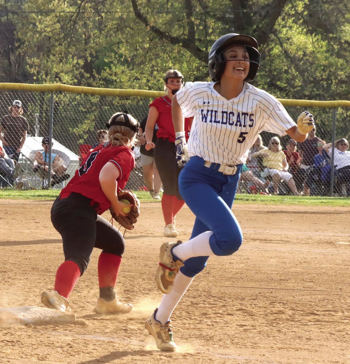 Wildcats Go 2-1 In Softball