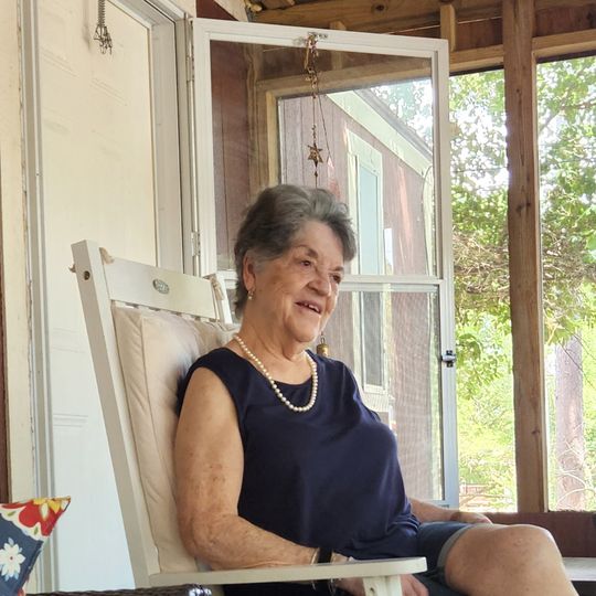 NELLIE CASH